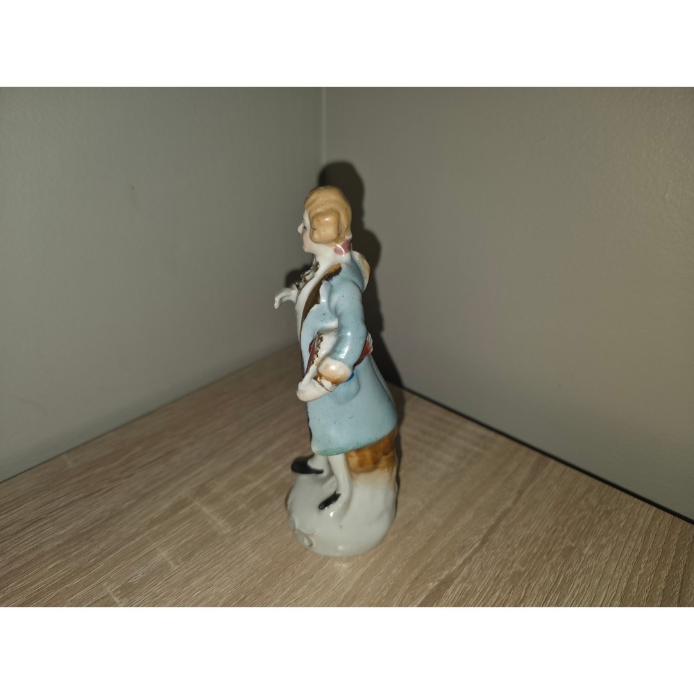 Vintage Made in Occupied Japan Porcelain Colonial Gentleman Figurine Blue‎ Gold - Picture 4 of 5